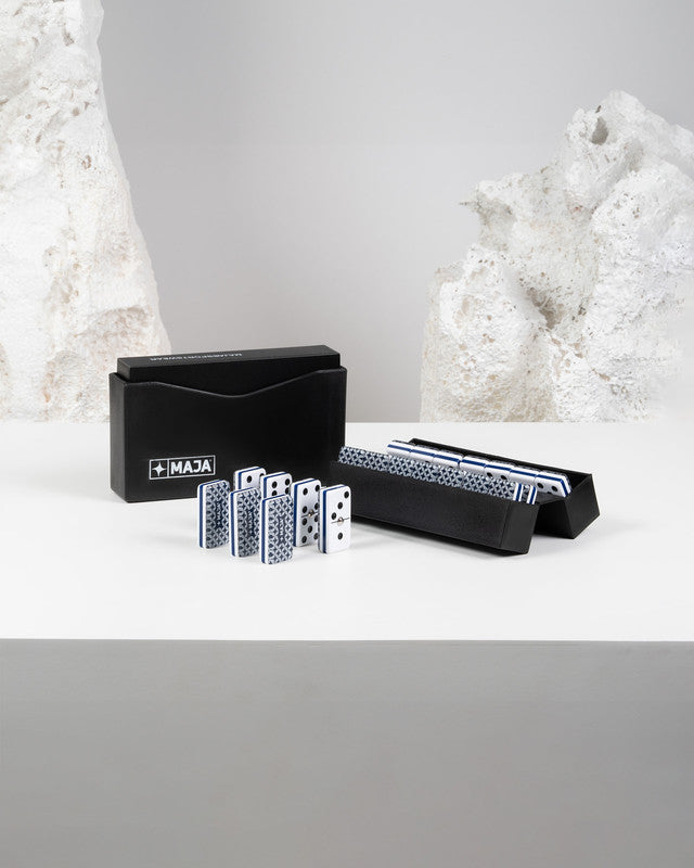 Official MAJA® Domino Set, Blue, front view, versatile use