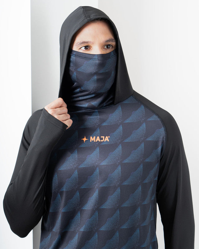 Ambición Performance Tee with Hood, Manta Ray Pattern, side view, Relaxed fit, Polyester, versatile use