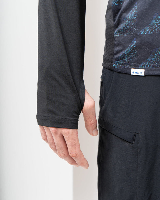 Ambición Performance Tee with Hood, Manta Ray Pattern, detail, Relaxed fit, Polyester, versatile use