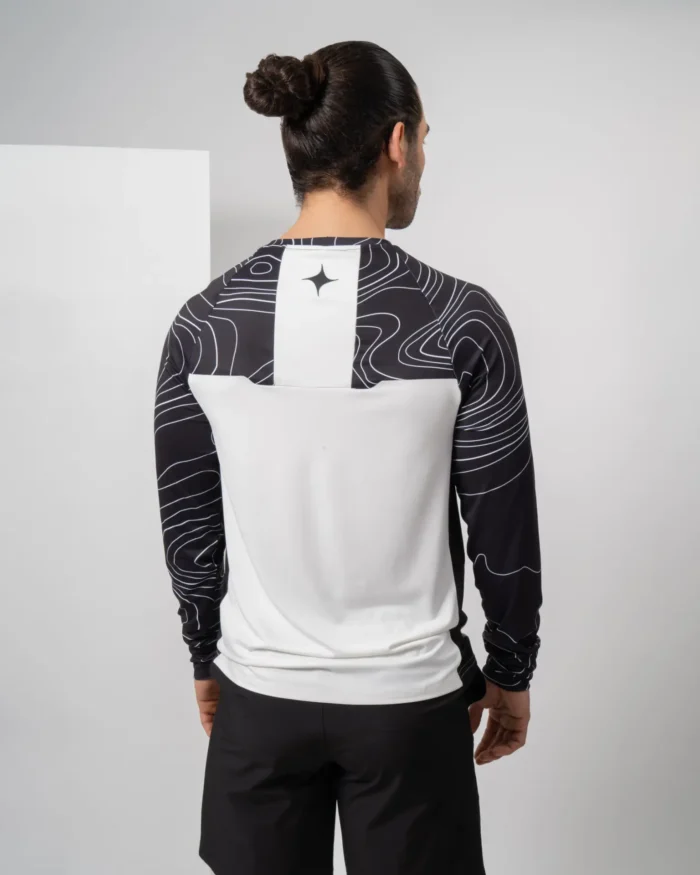 Camiseta Performance Santo Gris - Image 2