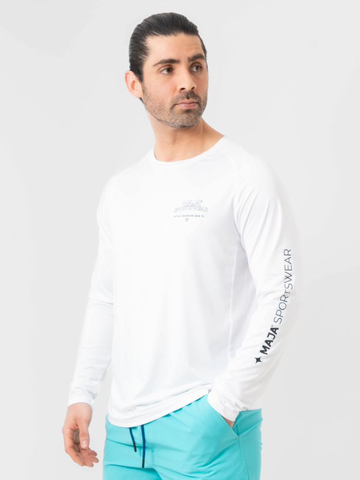 Playera Performance Emblema Dorado