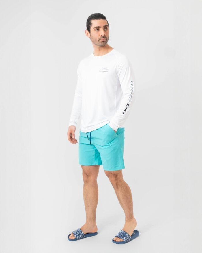 Playera Performance Emblema Dorado - Image 5