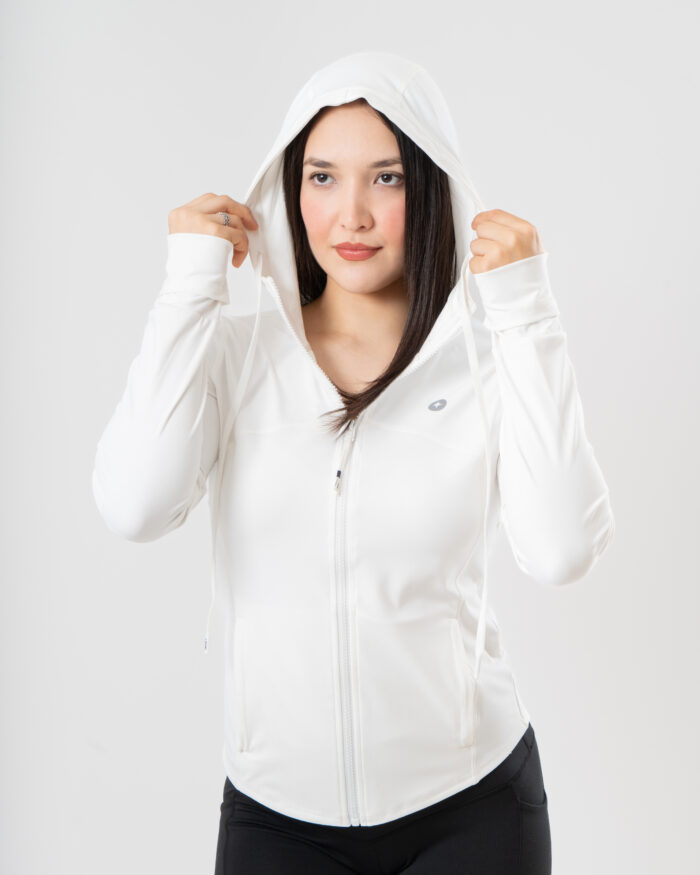 Hoodie Emblema MAJA - Image 4